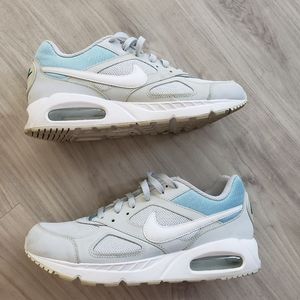 Nike Air Max Size 10 Blue, Gray White
